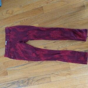 $2 with any bundle!! Mudd size 3 skinny pants